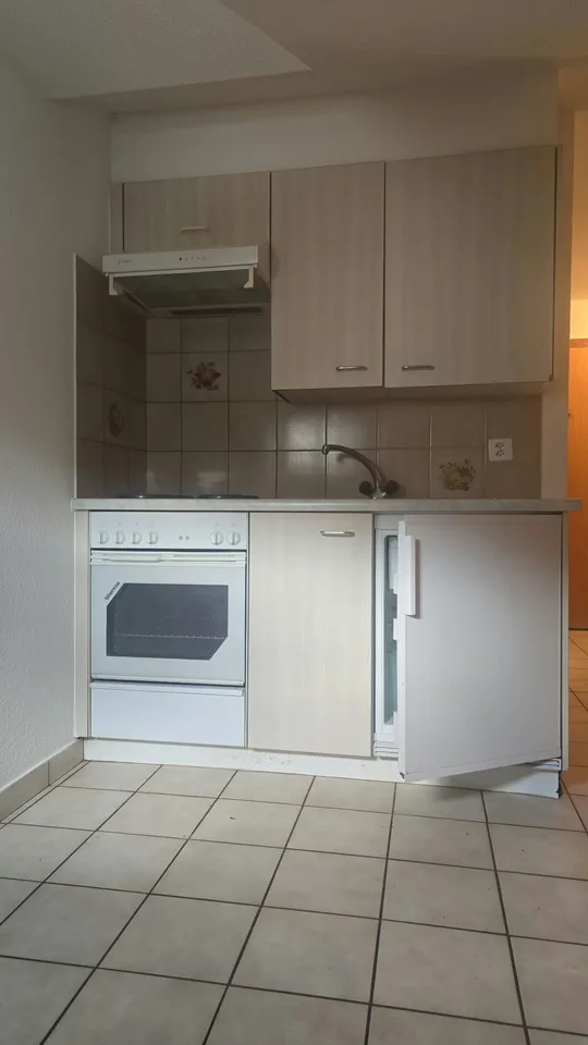 Studio funzionale al 4° piano a Sion, disponibile immediatamente