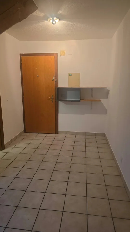 Studio funzionale al 4° piano a Sion, disponibile immediatamente