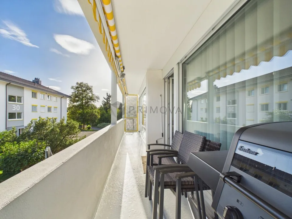 Modernisiert & grosszügig mit Cheminée im familienfreundlichen Quartier – Foto 12 von 12