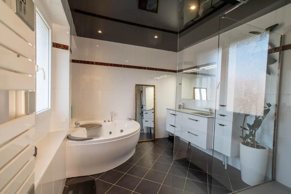 Superbe villa avec piscine et terrain constructible aux portes de Genève – foto 10 di 13