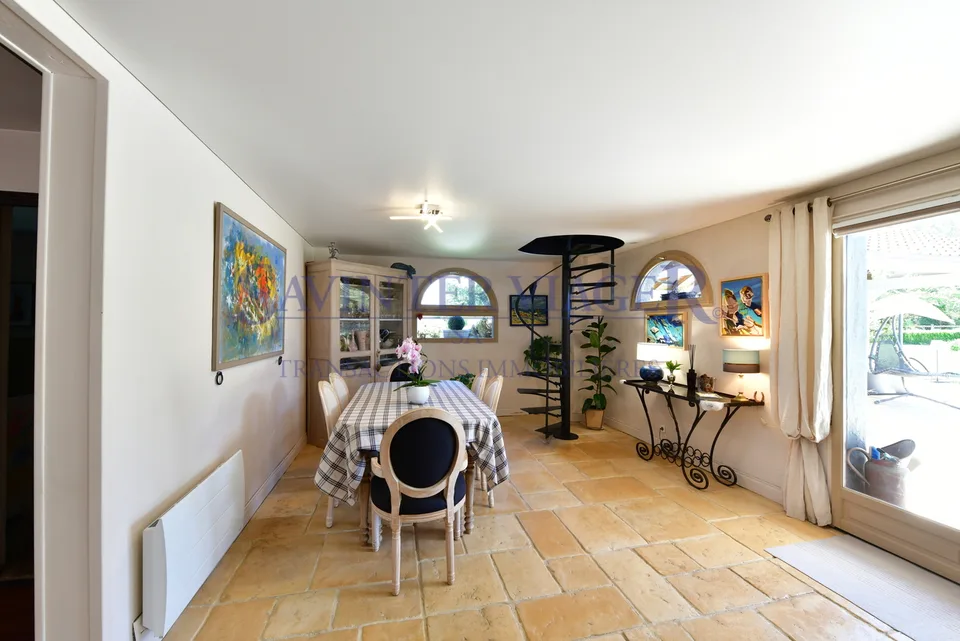 Demeure atypique avec installations équestres - Terrain de 16 832 m². – Foto 13 von 13