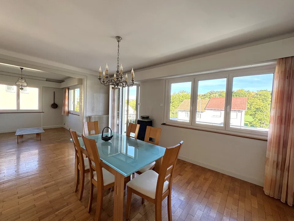 Plain pied surélevé de 115m² sur 7 ares – photo 3 sur 7