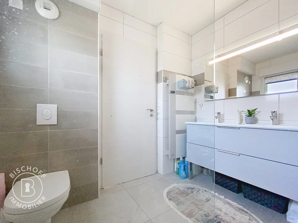 Casa a schiera moderna di 5 locali a Saint-Louis – Disponibile immediatamente! – foto 9 di 12