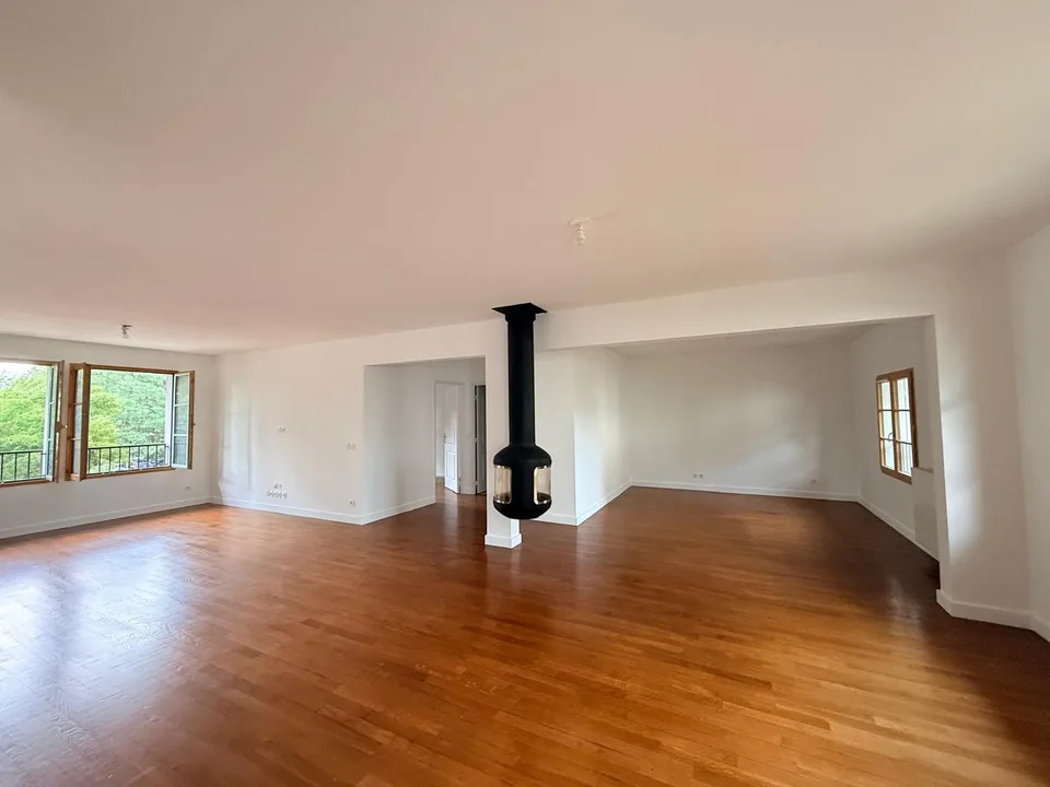 Triplex en Attique de Prestige aux Portes de Genève ? Centre de Ferney-Voltaire – Foto 3 von 12