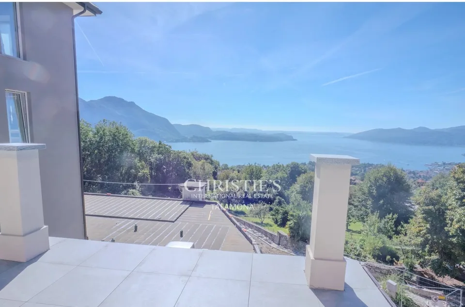 Cantico delle Creature ? Appartamento con vista lago ad Arizzano – foto 2 di 13