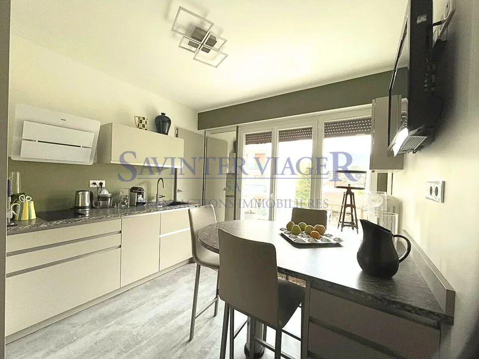 Albertville-centre. T4 traversant, 2 balcons. Viager – Foto 6 von 13