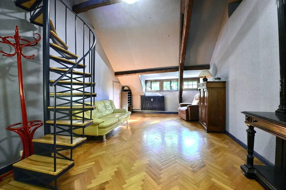 Zweistöckige Wohnung in einem Herrenhaus aus dem 19. Jahrhundert in Heidwiller – Foto 7 von 24