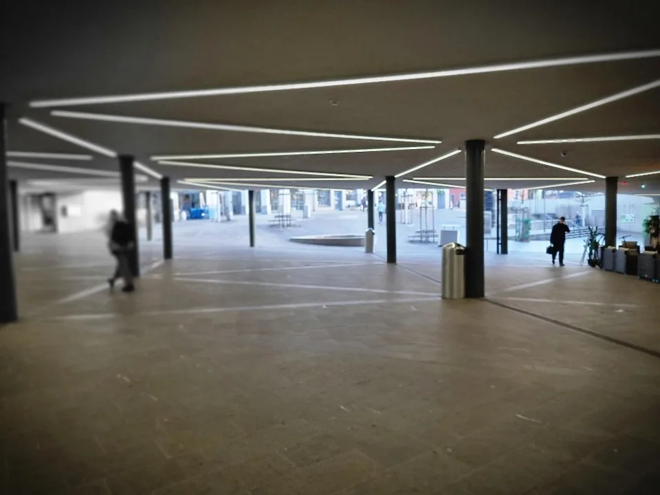 Attraktiver Standort am Schlossbergplatz – Foto 3 von 4