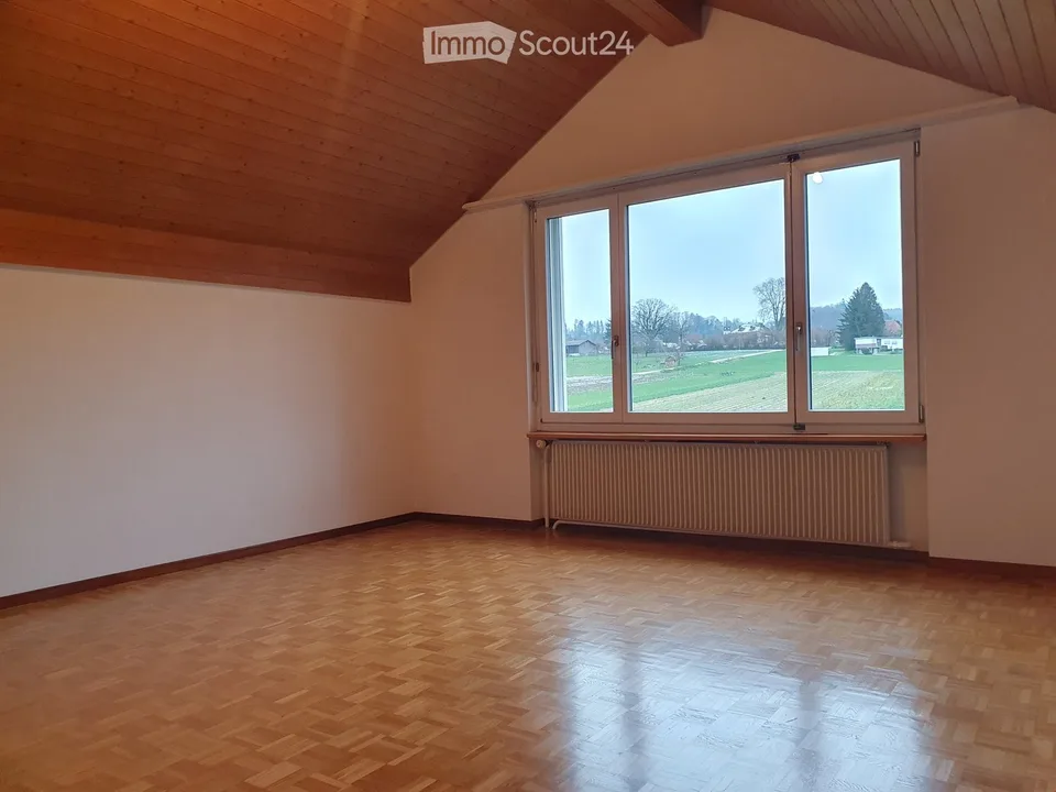 Quietly located attic apartment with cozy balcony
