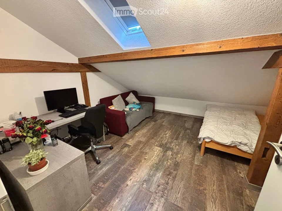 Wohnung 4.5 Zimmer auf Halbgeschoss – Foto 4 von 5