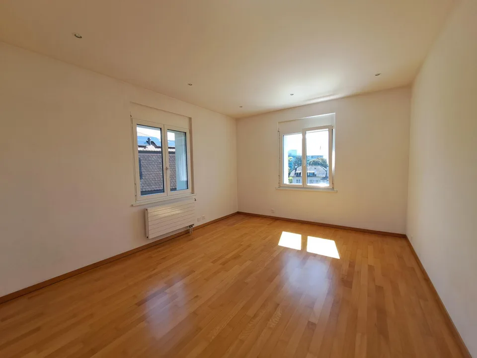 Appartamento di 4.5 locali al 1° piano con balcone