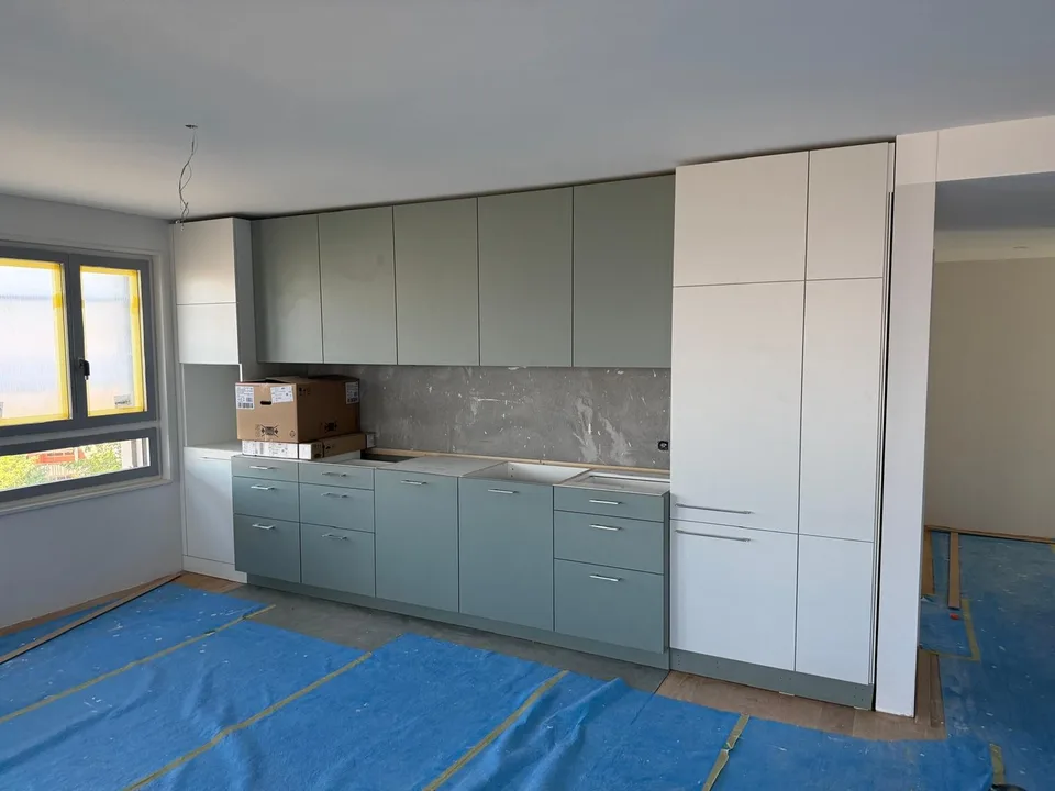 Zentrale 2.5-Zimmer-Neubauwohnung mit Balkon in Arlesheim – Foto 7 von 8