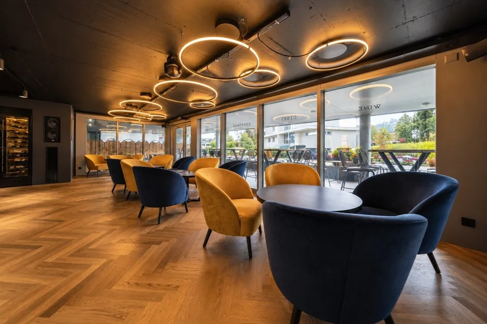 Exklusive Bar- & Loungefläche in Pfäffikon SZ - hochwertig ausgebaut! – Foto 4 von 13