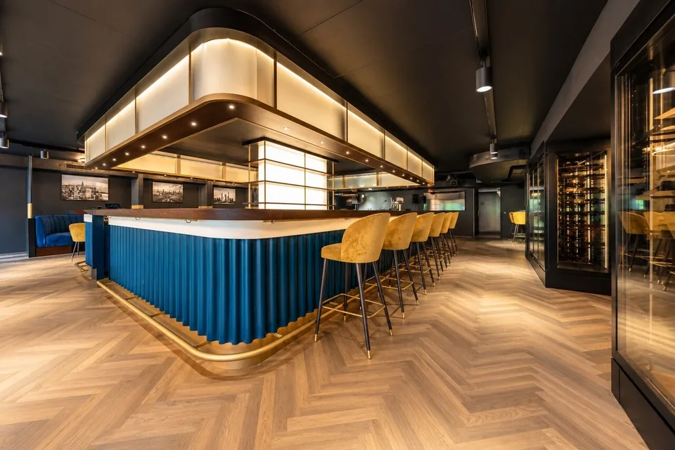 Exklusive Bar- & Loungefläche in Pfäffikon SZ - hochwertig ausgebaut! – Foto 6 von 13