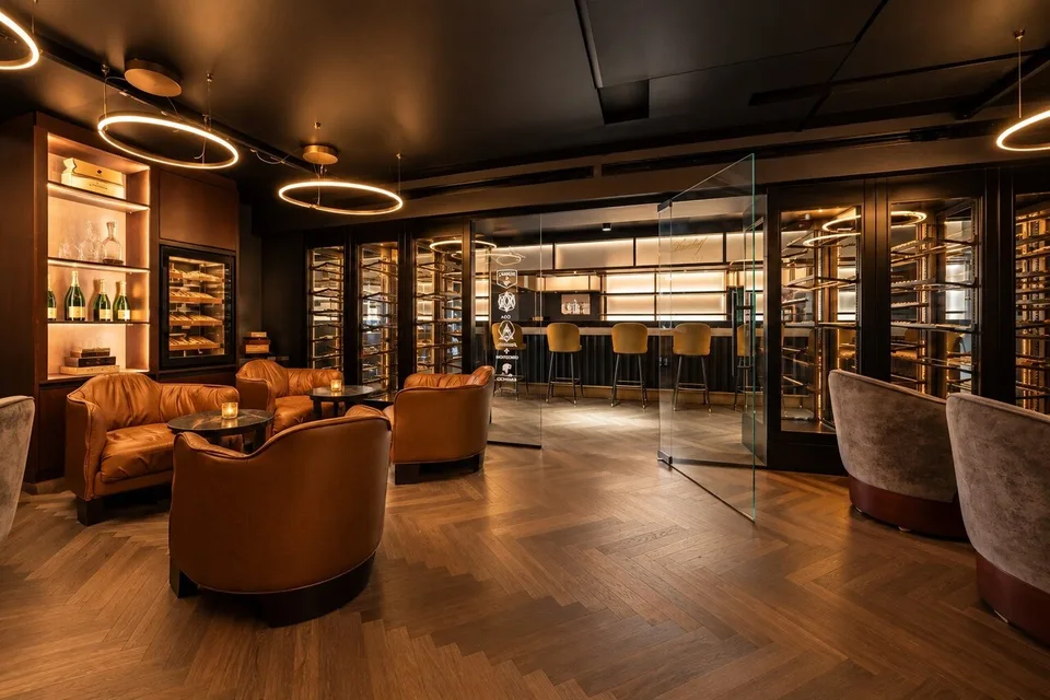Exklusive Bar- & Loungefläche in Pfäffikon SZ - hochwertig ausgebaut! – Foto 12 von 13