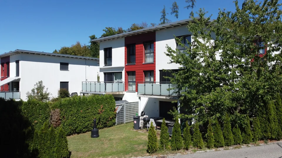 Casa bifamiliare moderna e accogliente di 5,5 locali su Gyrisberg a Burgdorf – foto 3 di 22