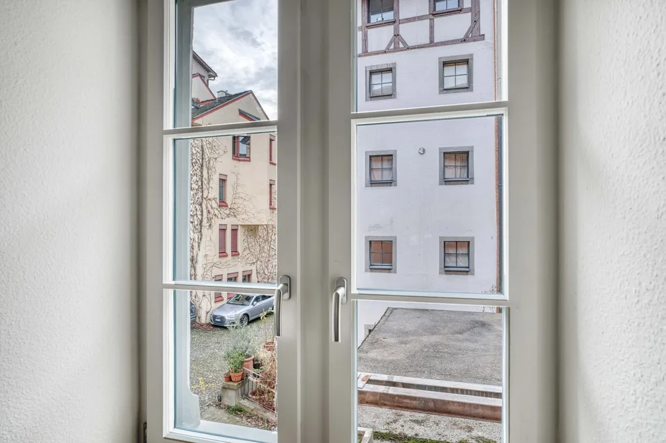 Grosszügige Altstadt 3 Zim. mit W/T. in Altstadt, über Blueground – Foto 14 von 18