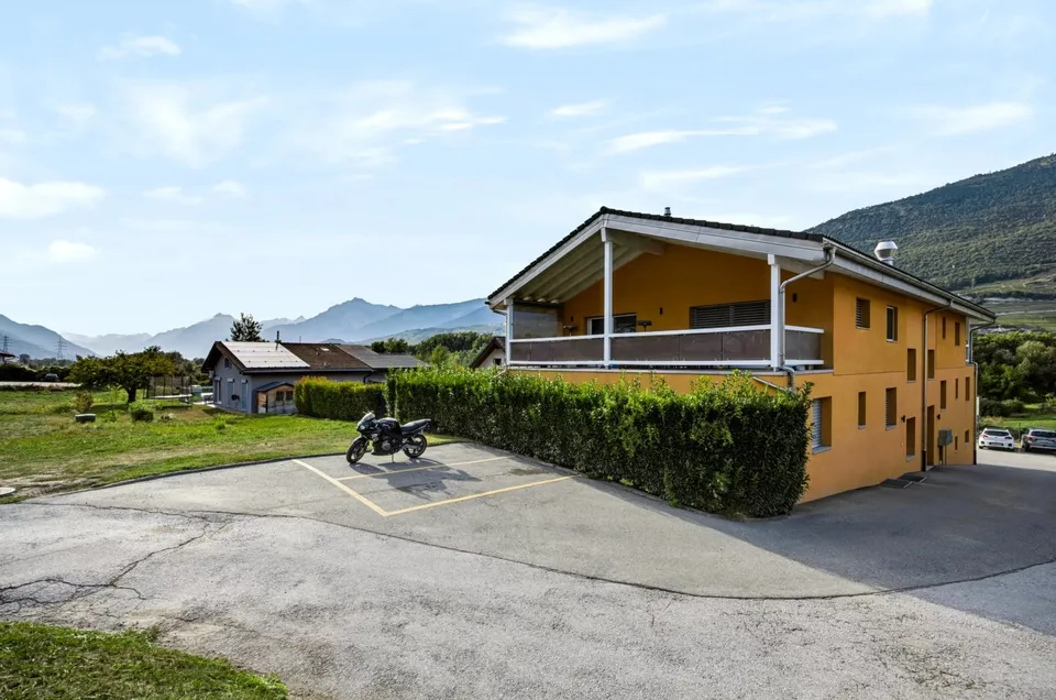 Appartamento 3.5 locali con giardino privato a Grône – foto 11 di 11