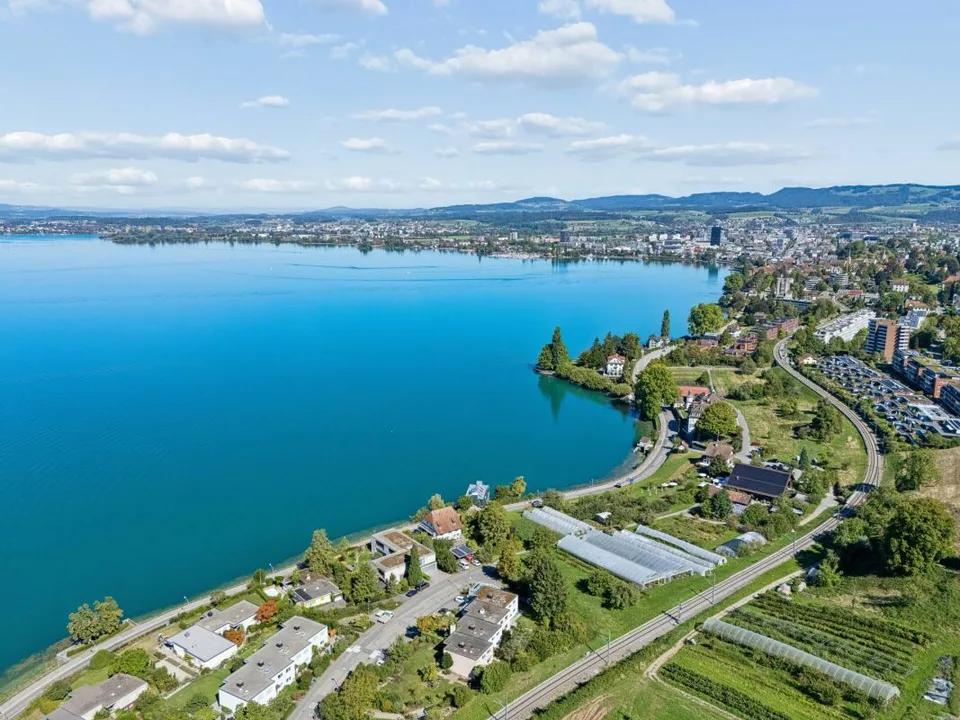 Vivre avec un jardin de rêve et une vue magnifique sur le lac – photo 29 sur 29