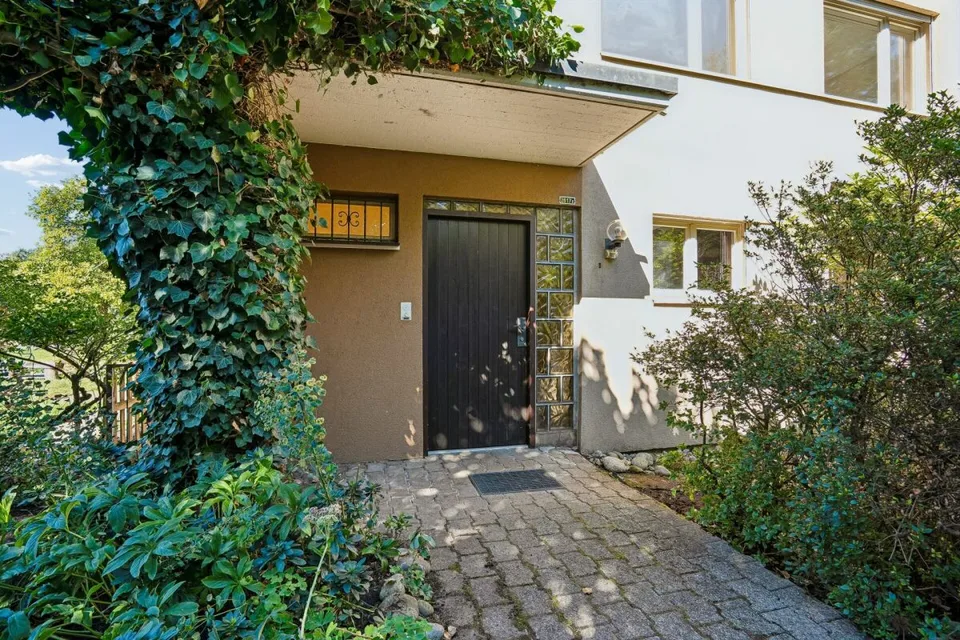 Vivre avec un jardin de rêve et une vue magnifique sur le lac – photo 4 sur 29