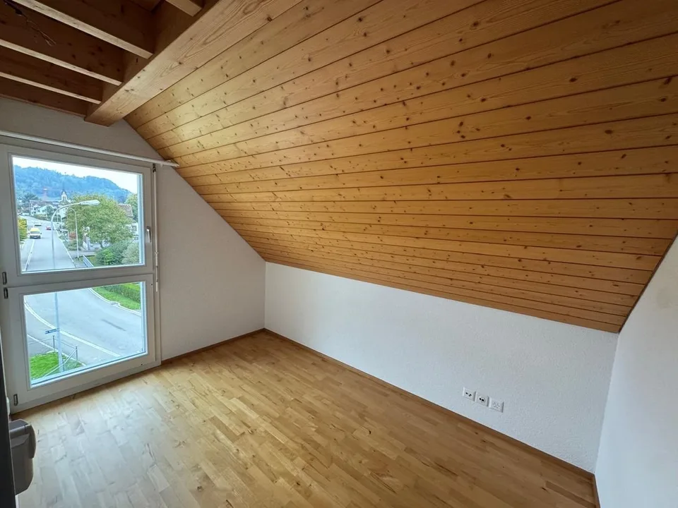 Appartement-maisonnette moderne 4,5 pièces dans un cadre idyllique