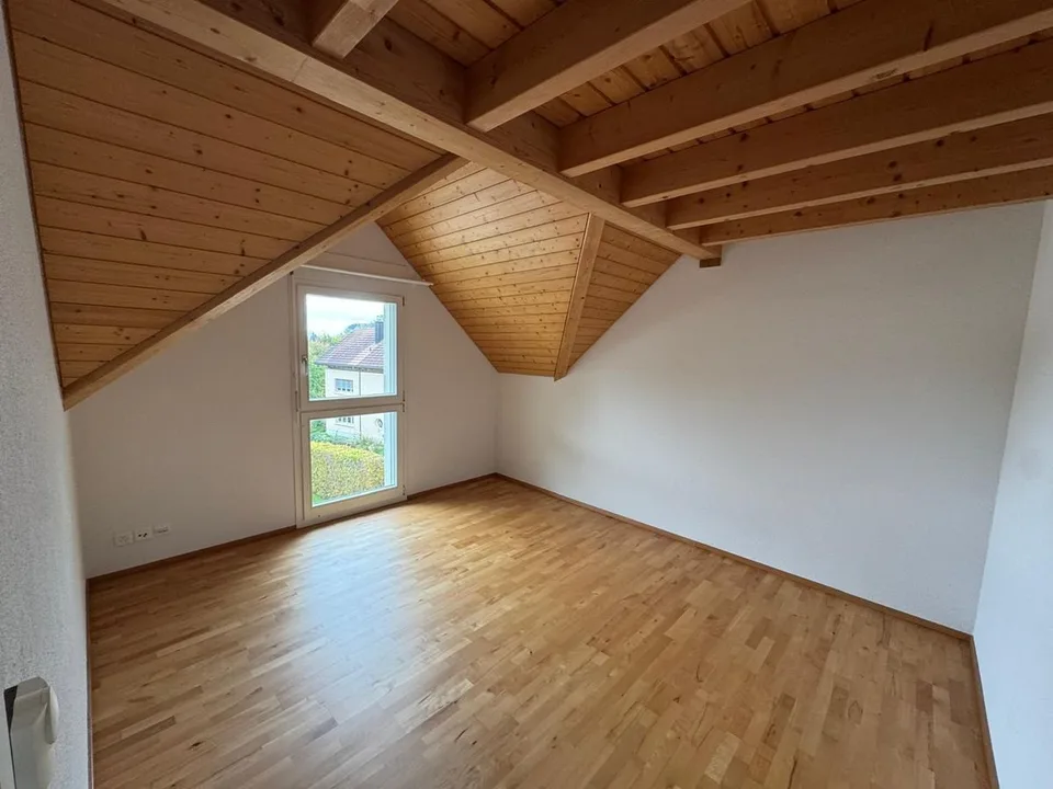 Appartement-maisonnette moderne 4,5 pièces dans un cadre idyllique