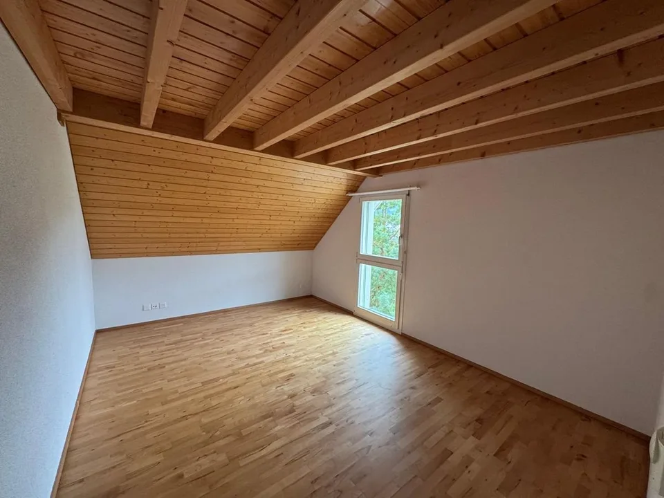 Appartement-maisonnette moderne 4,5 pièces dans un cadre idyllique