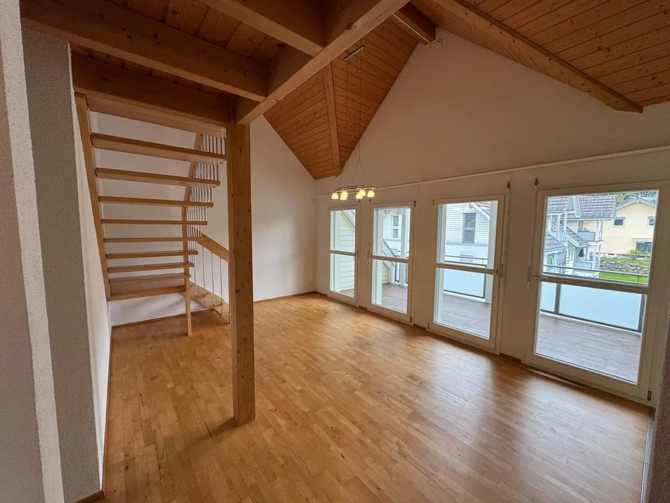 Appartement-maisonnette moderne 4,5 pièces dans un cadre idyllique