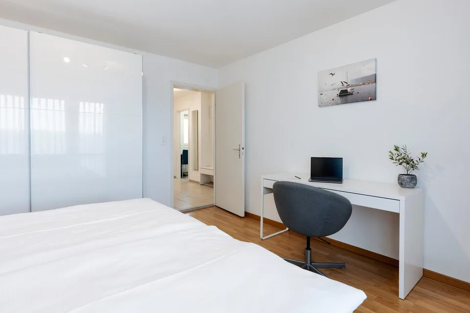 3-Zimmer Apartment mit Balkon möbiliert in Brüttisellen - kinderfreundlich