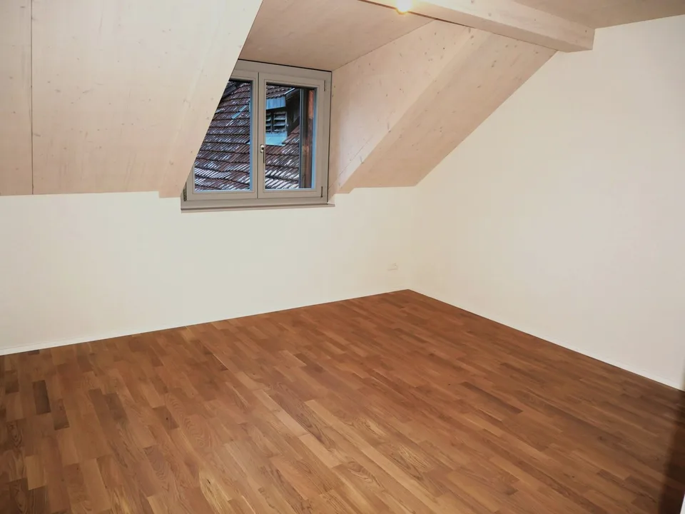 FRIBOURG - BOURGUILLON - PRÄCHTIGES 4.5-ZIMMER-WOHNUNG IN