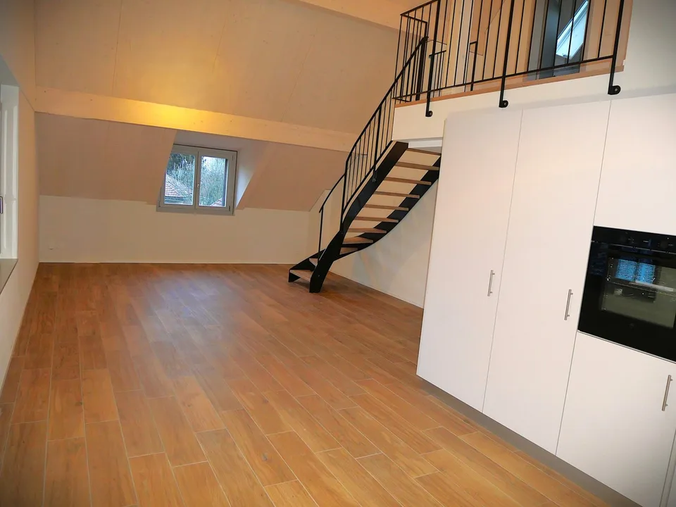 FRIBOURG - BOURGUILLON - PRÄCHTIGES 4.5-ZIMMER-WOHNUNG IN