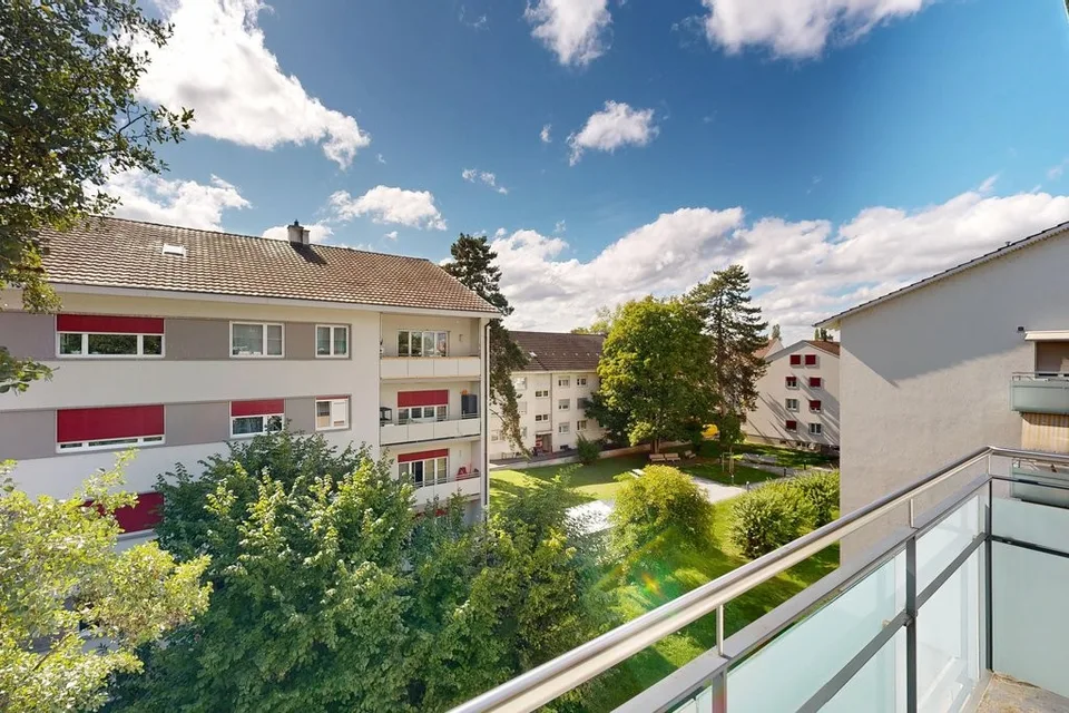 Gemütliche Wohnung mit Waschtrockner – Foto 2 von 9