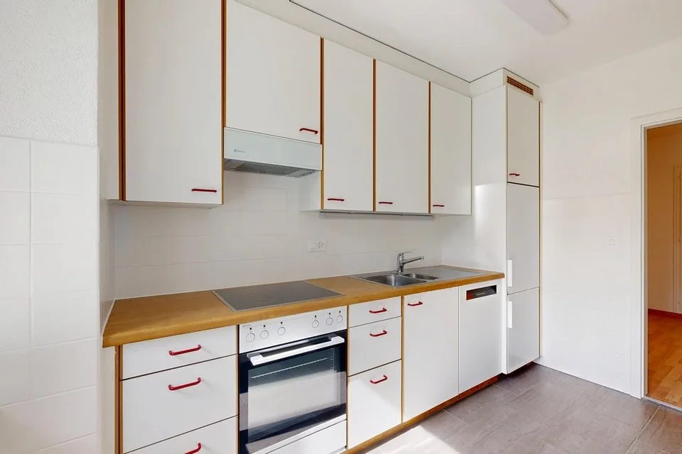 Gemütliche Wohnung mit Waschtrockner – Foto 4 von 9