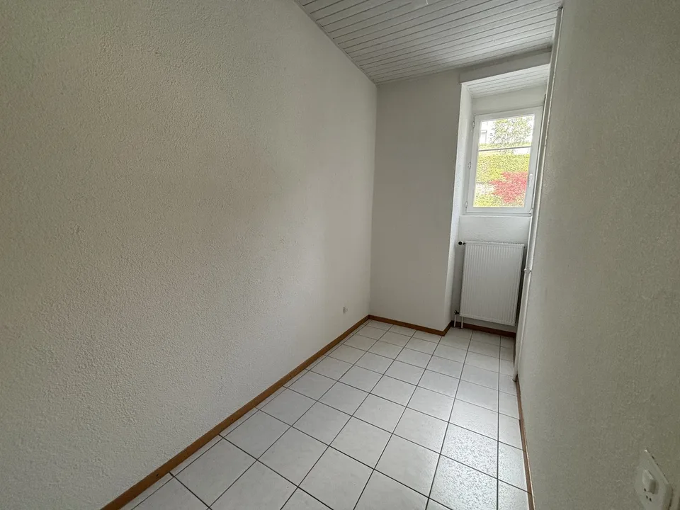 Zu vermieten – Gewerbefläche/Büros mit hervorragender Lage in Tramelan – Foto 19 von 22