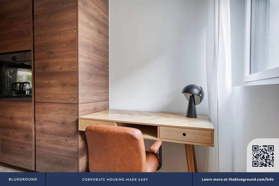 Trendy Wiedikon 2.5 locali con cantina + W/T, vicino al mercato, via Blueground – foto 4 di 13