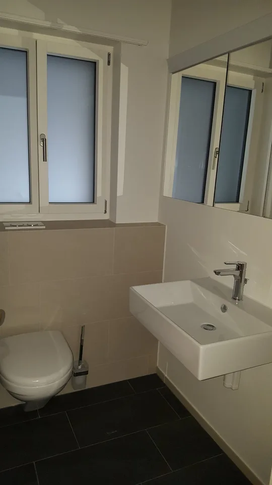 Business Apartment quiet & central with breathtaking panoramic view on roof deck! – photo 11 of 13