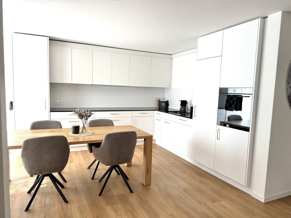 Schöne 4 1/2-Zimmerwohnung EG in Bubikon zu vermieten (Nachmieter)