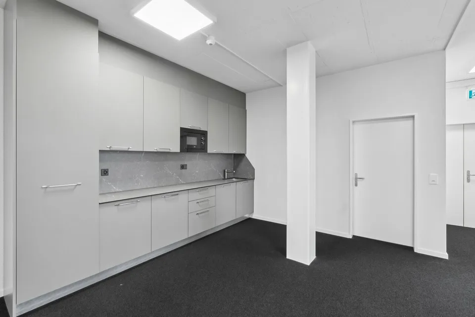 Nouvel espace pour vos idées - bureaux/salles de pratique hautement développés – photo 4 sur 7