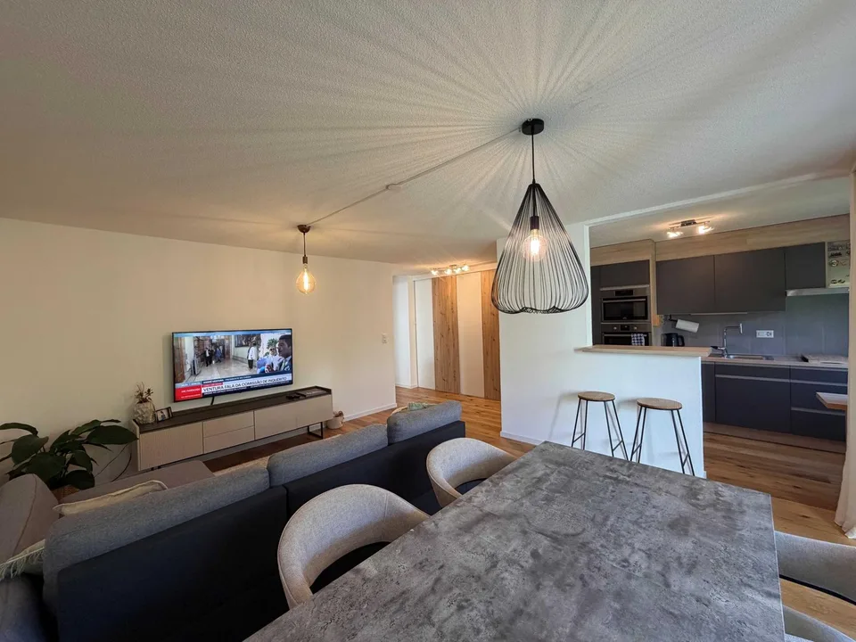 Appartamento 3.5 locali accogliente completamente ristrutturato ad Avenches – foto 4 di 10