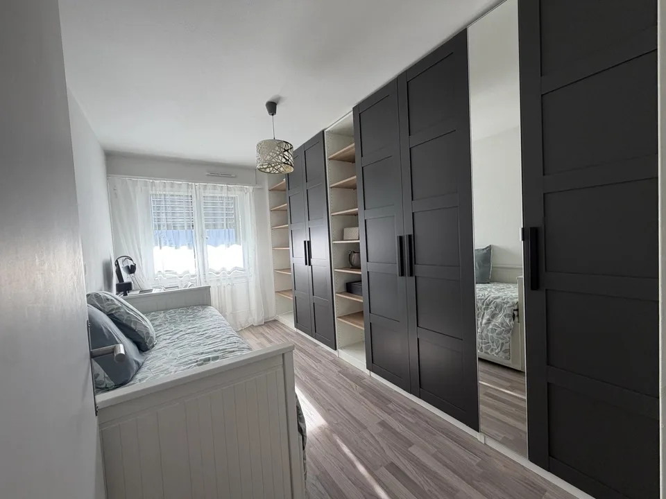 Appartamento 3.5 locali accogliente completamente ristrutturato ad Avenches – foto 7 di 10