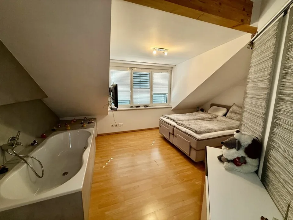 Grosszügiges Eckeinfamilienhaus mit 160m2 Wohnfläche. – Foto 10 von 17