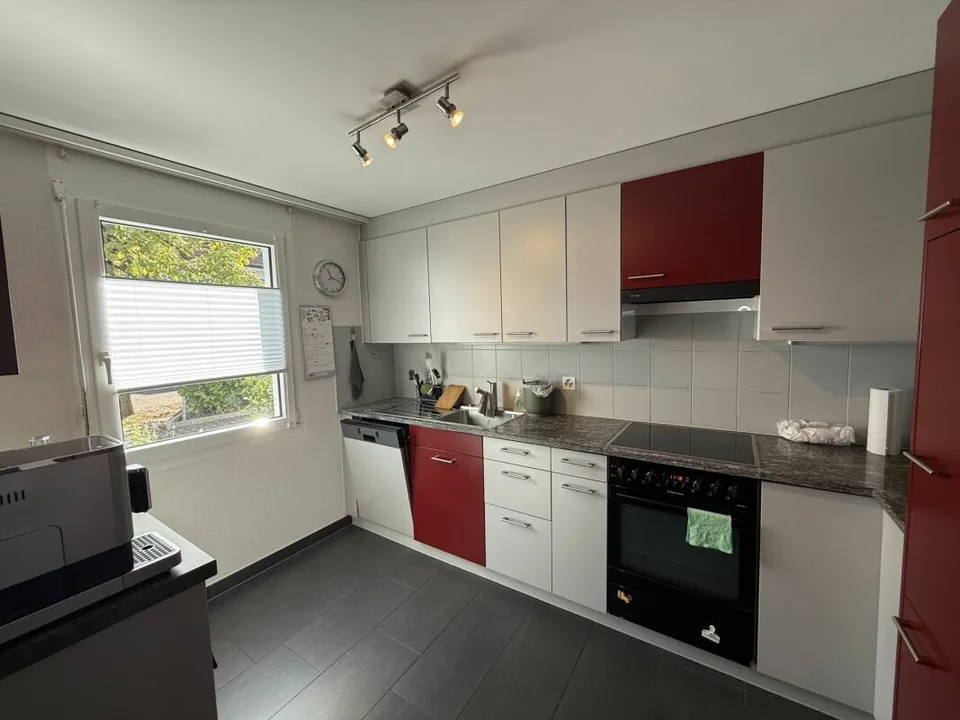 Grosszügiges Eckeinfamilienhaus mit 160m2 Wohnfläche. – Foto 3 von 17