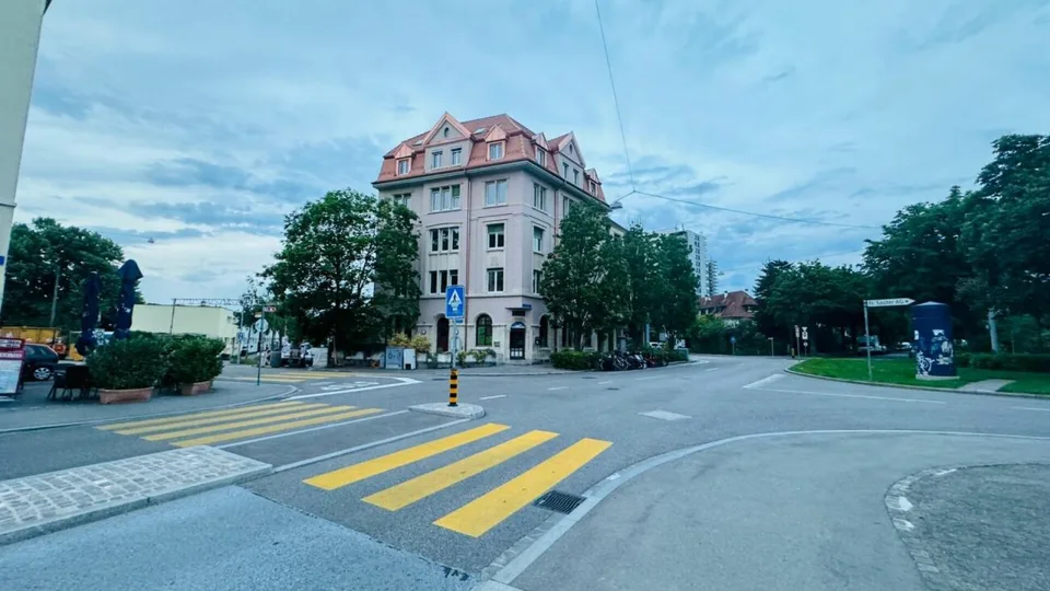 Wunderschöne neuwertige 3.5-Zimmerwohnung (w5) mit Balkon, eigener Waschmaschine, Kellerabteil (ohne Lift) – Foto 7 von 7