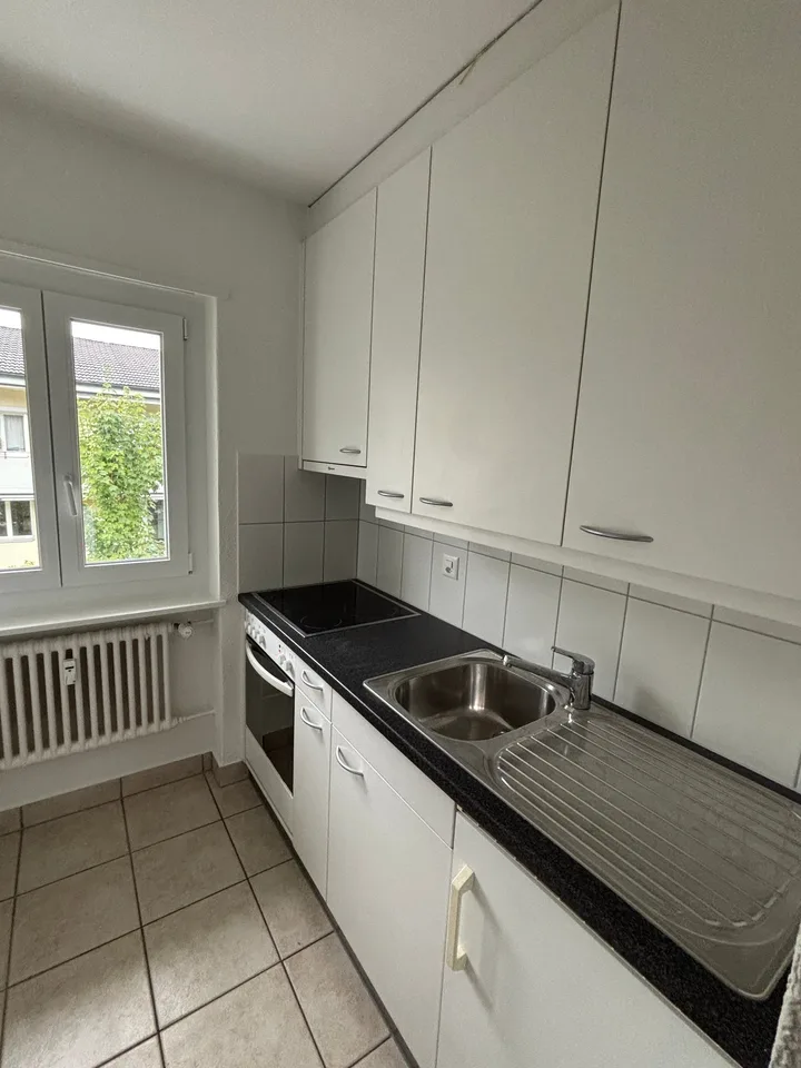 Wohnen mit Aussicht: Helle Wohnung mit Blick auf die Aare und Felsenau – Foto 2 von 10