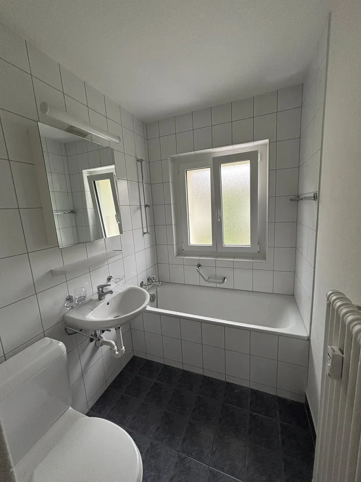 Wohnen mit Aussicht: Helle Wohnung mit Blick auf die Aare und Felsenau – Foto 7 von 10