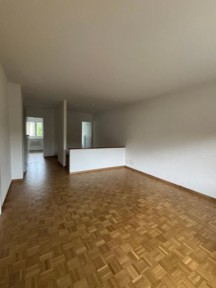 Wohnen mit Aussicht: Helle Wohnung mit Blick auf die Aare und Felsenau – Foto 3 von 10