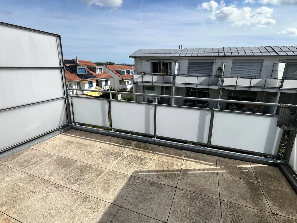 5.5 Zimmer-Reiheneinfamilienhaus mit Wintergarten, 2 Balkonen und 2 Garagenboxen. – Foto 22 von 29