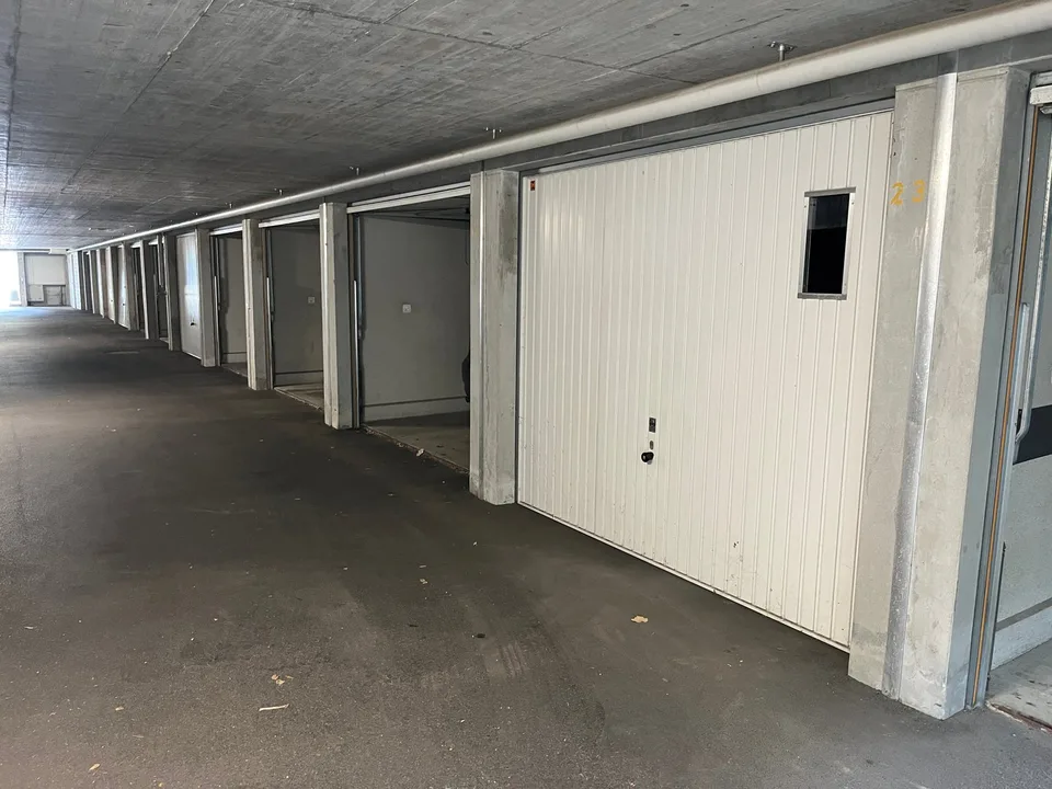 5.5 Zimmer-Reiheneinfamilienhaus mit Wintergarten, 2 Balkonen und 2 Garagenboxen. – Foto 26 von 29
