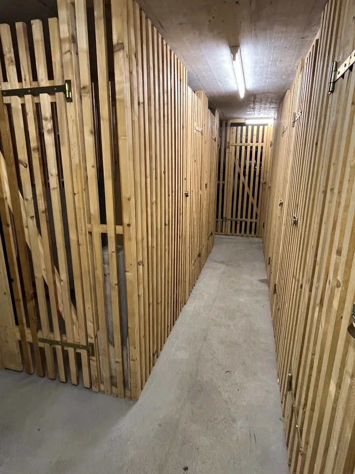 5.5 Zimmer-Reiheneinfamilienhaus mit Wintergarten, 2 Balkonen und 2 Garagenboxen. – Foto 27 von 29