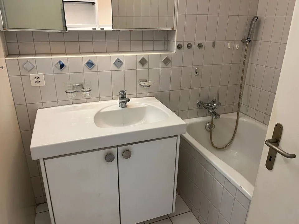 5.5 Zimmer-Reiheneinfamilienhaus mit Wintergarten, 2 Balkonen und 2 Garagenboxen. – Foto 17 von 29